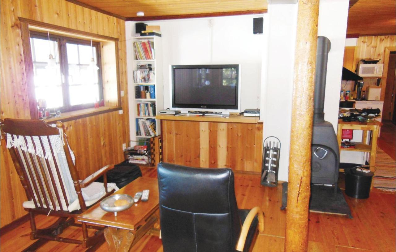Gorgeous Home In Kaelarne With House Sea View Ovsjobyn ภายนอก รูปภาพ